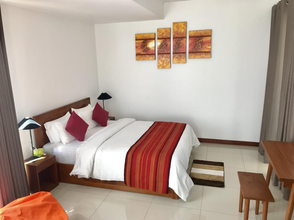 Araliya Oceanfront Condos Nilaveli, Trincomalee Eksteriør billede
