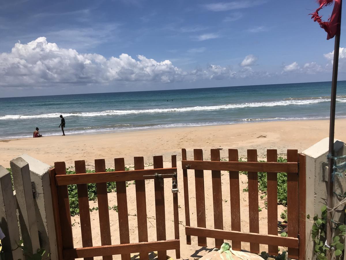 Araliya Oceanfront Condos Nilaveli, Trincomalee Eksteriør billede
