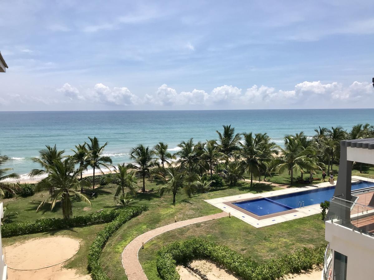Araliya Oceanfront Condos Nilaveli, Trincomalee Eksteriør billede