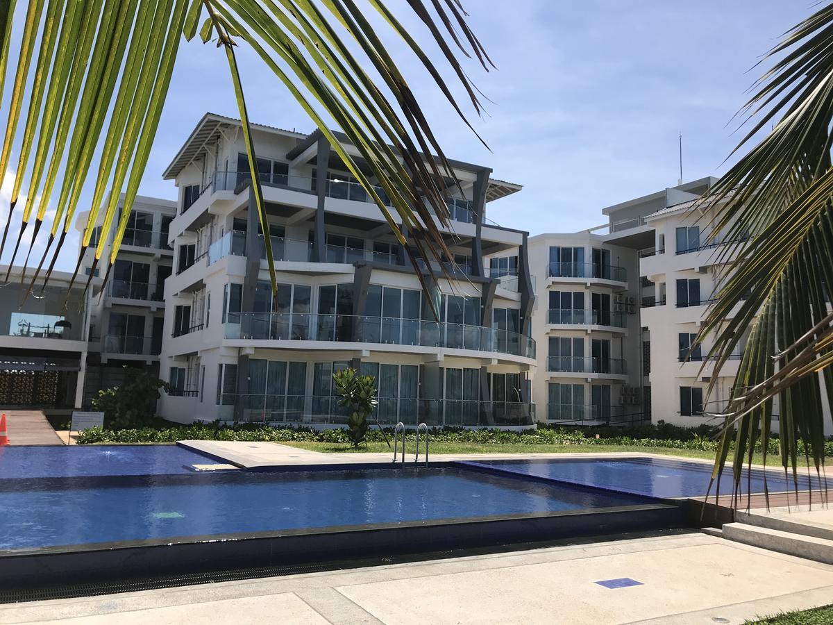 Araliya Oceanfront Condos Nilaveli, Trincomalee Eksteriør billede