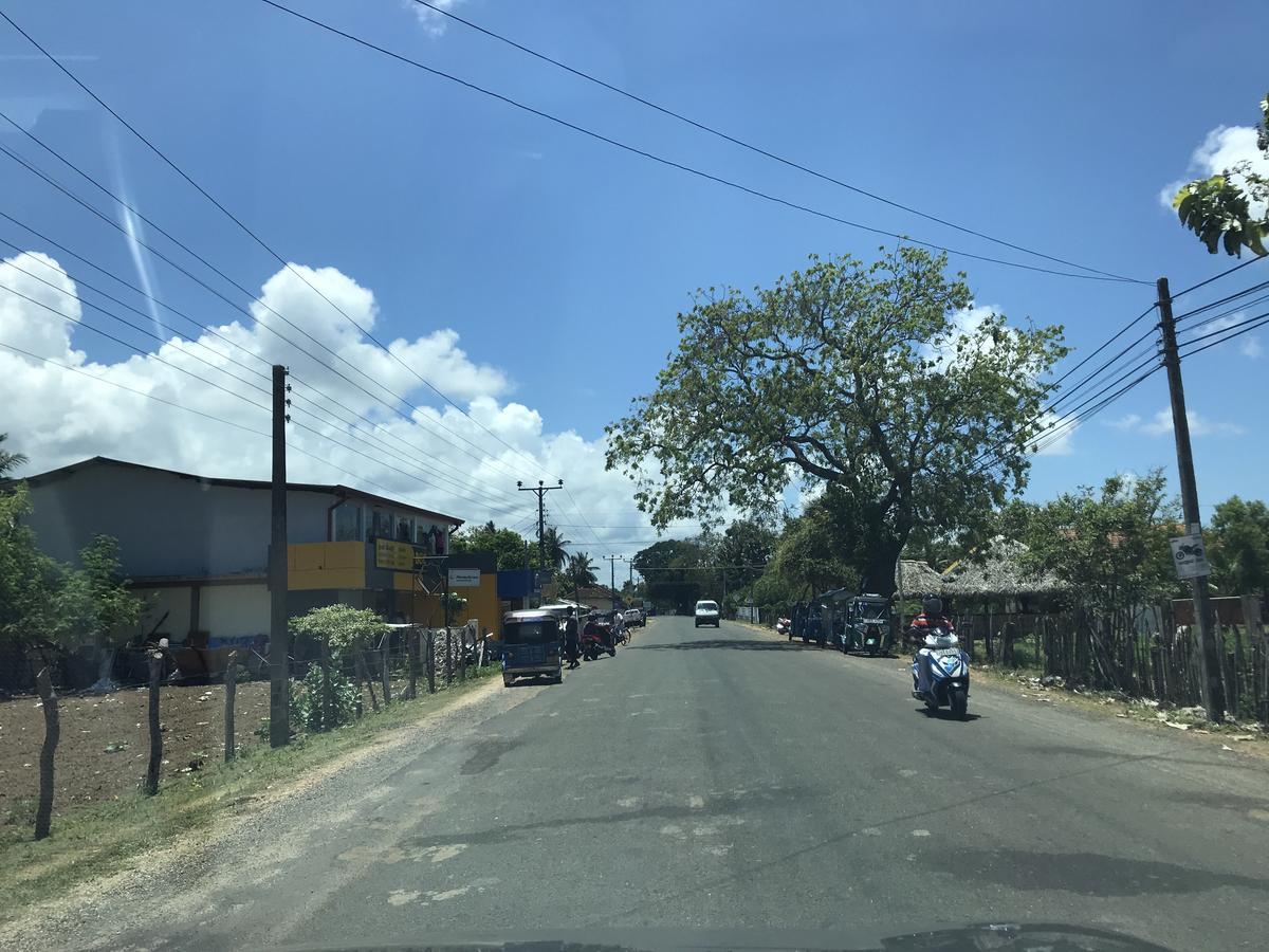 Araliya Oceanfront Condos Nilaveli, Trincomalee Eksteriør billede