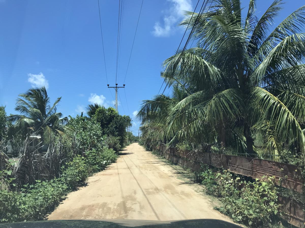 Araliya Oceanfront Condos Nilaveli, Trincomalee Eksteriør billede